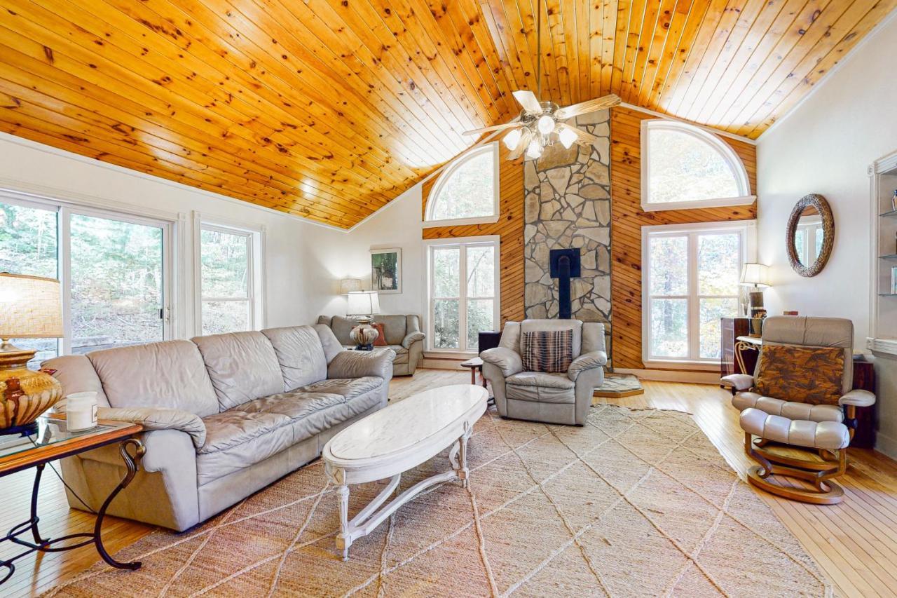 Doe Heights Chalet Batesville Екстер'єр фото